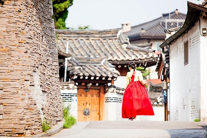 3D Private Seoul Highlight tours with DMZ & Korean Folk Village - Gamaksan Suspension Bridge and a Final Seoul Evening
