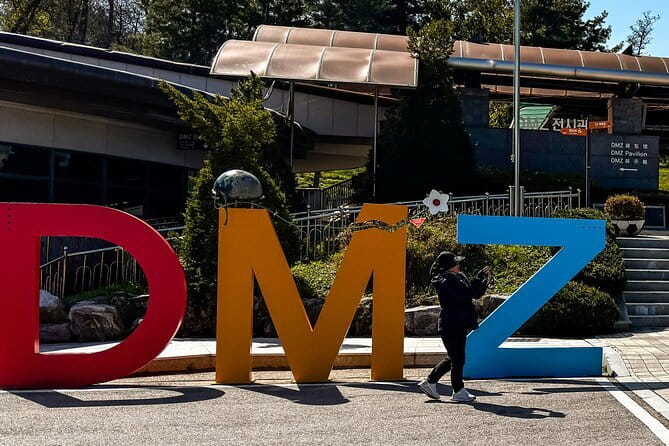 7 days Flexible Tour for Major Cities(Seoul,Busan,Gyeongju etc) - Day 4: Suwon Fortress and a filmed Korean village