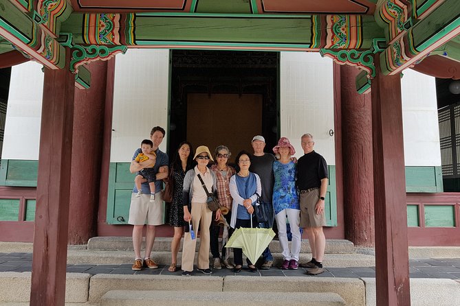 Afternoon Half Day Seoul City Tour, visit Queen's dorm - Changdeokgung Palace: the strongest stop on the route