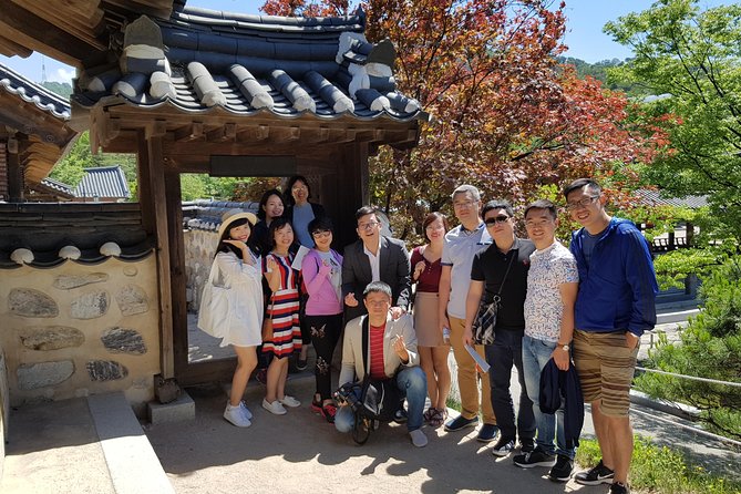 Afternoon Seoul: Hanok Vibes, Netflix Street Food & N Seoul Tower - Guides can make this short tour much better