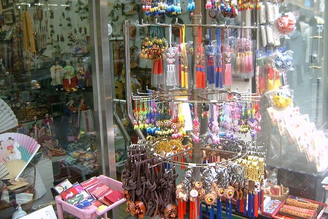 Best of Seoul Shopping Tour - Garosu-gil, where the day starts with style