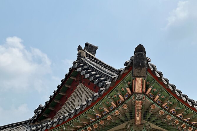 Best Things to Do - Half Day Seoul Trip (Seoul Palace & Temple) - Guides can make or break a short tour