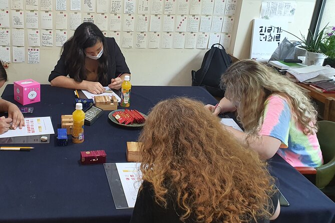 Carve Your Personal Korean Stone Seal with Jeongju in Insadong - Why the 90-minute length works