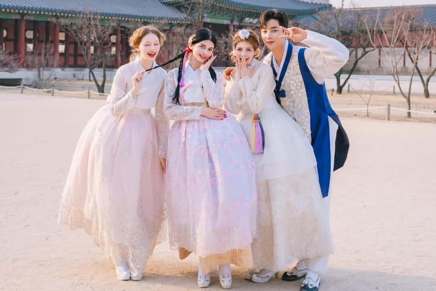 Changdeokgung Hanbok Experience at hanboknam - Picking your Hanbok near Changdeokgung
