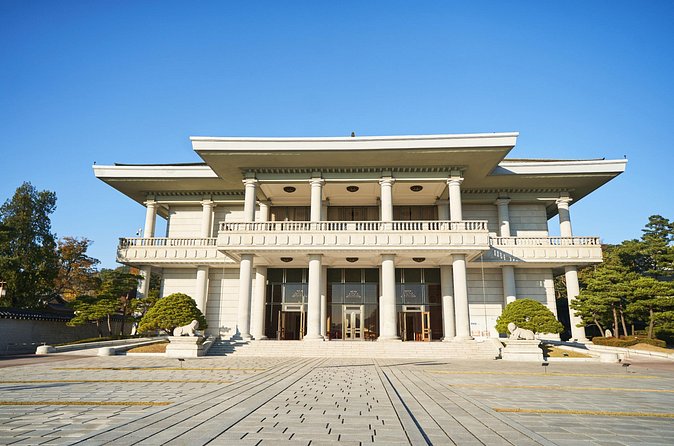 (Closed) Korea’s White House Walking Tour Blue House - Sangchunjae and traditional Korean design
