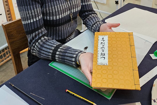 Create a Handmade Traditional Korean Notebook in Insadong - Why the private format matters