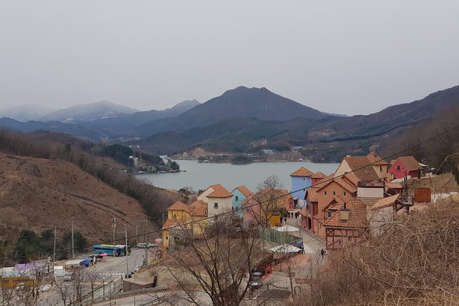 Customized Private Seoul tour: Palace, Market etc(Airport Option) - The DMZ: worthwhile, but not a casual add-on