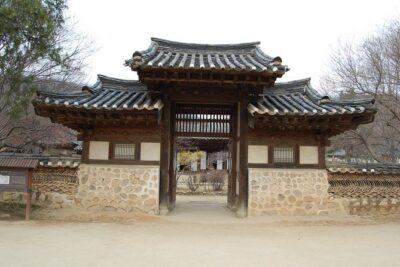 Day Trip to Yongin Daejanggeum and Korean Folk Village from Seoul