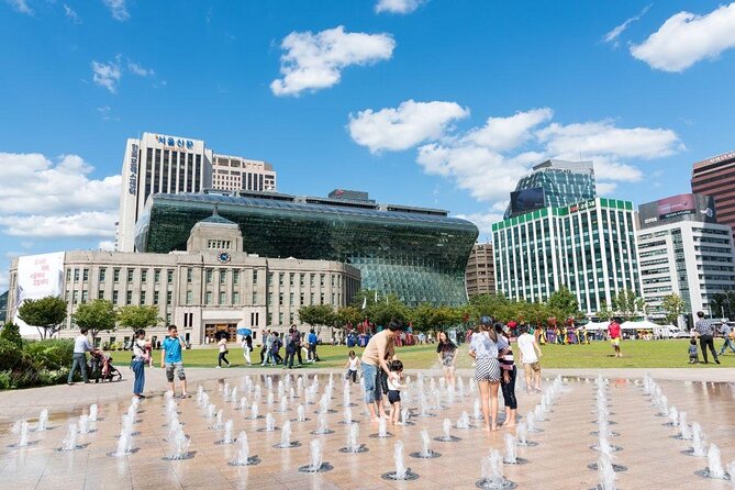 Discover Seoul: Local Life and History - Gwanghwamun Square and two figures who shaped Korea