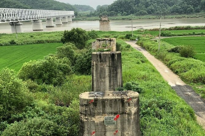 [DMZ Adventure] DMZ and optional Boat Voyage in River - Entering the DMZ and passing the identity check