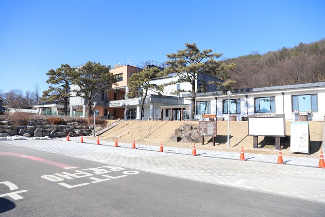 DMZ Tour, 2nd Tunnel & UNESCO Suspension Bridge Tour from Seoul - Bidulginang Falls and the day’s final change of pace