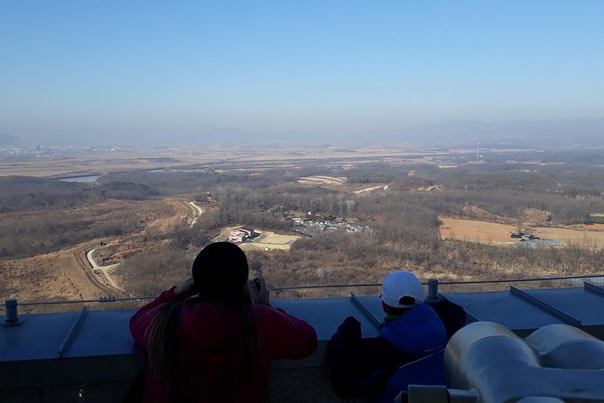 DMZ tour pick up & drop off at Incheon airport - What the private format really adds