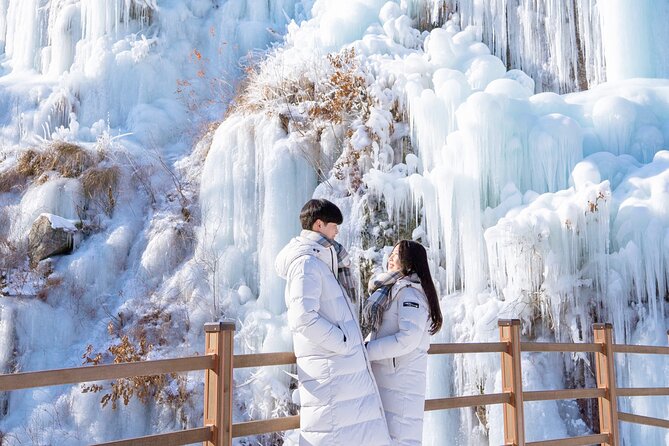 Elysian Gangchon Winter Ski + Eobi Ice Valley Day Tour fr Seoul - Eobi Ice Valley from December 20