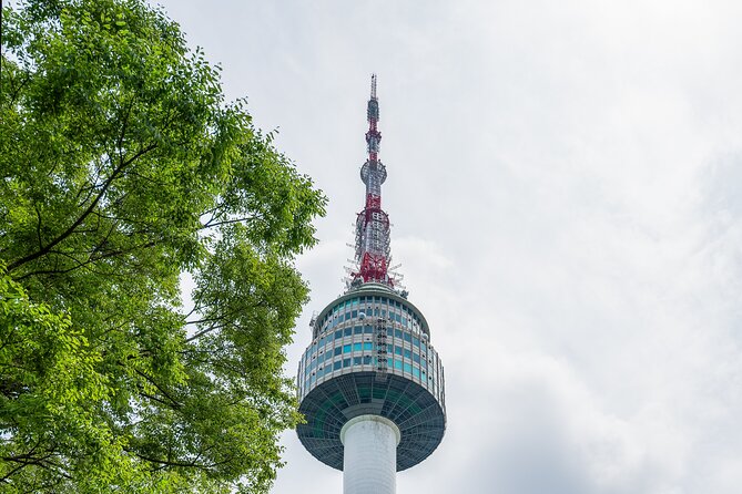 Essence of Seoul, 100% Private Full Day City Tour - Jogyesa Temple offers a quiet pause