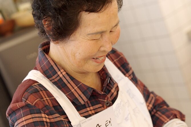 Flavors of Seoul: Grandma's Handmade Noodles to Night Market Tour - Should you book Flavors of Seoul?