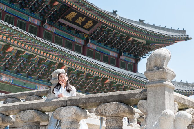 Flexible Private Van Tour in Seoul by Experts - Bukchon Hanok Village and the value of a short stop