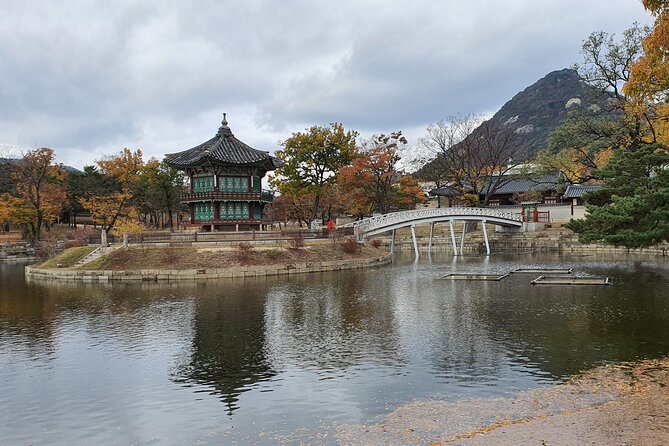 Free style private Tour(Essence of Seoul city or DMZ) - What the private vehicle adds