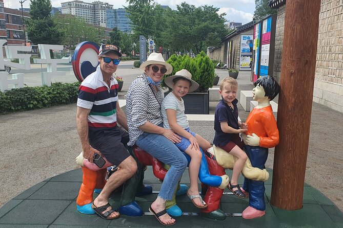 Free style private Tour(Essence of Seoul city or DMZ) - Guides, communication, and the feel of the day