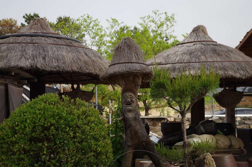 From Seoul: 5-Day Tour of Korea with UNESCO Sites - Day two: democratic memory, garden scenery, and Yeosu