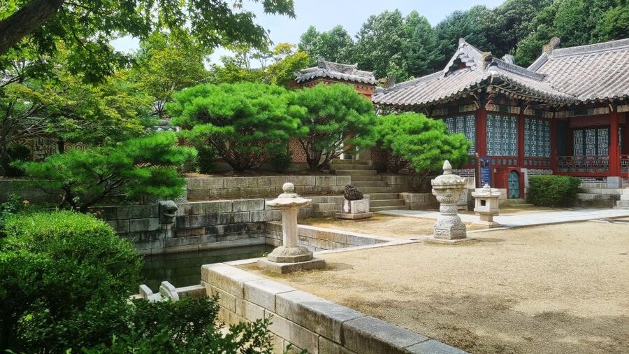 From Seoul: Dae Jang Geum Park Historic K-Drama Set Tour - Seeing a drama being filmed