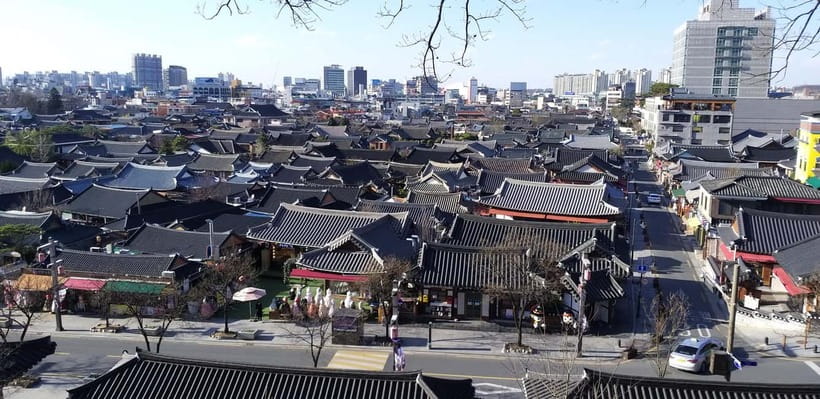 From Seoul: Korea Spring Cherry Blossom Day Tour - Jeonju Hanok Village, the cultural payoff