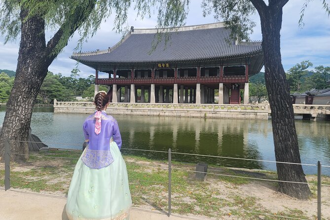 Full Day Private Seoul Tour for foodies - The DMZ requires advance planning