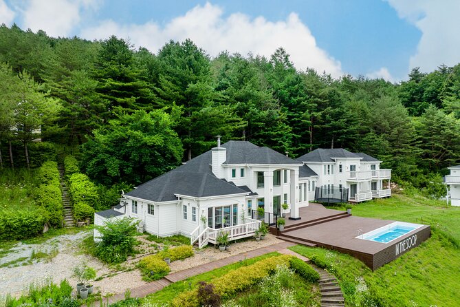 Full Day Tour In The Soop BTS Ver in PyeongChang Filming Location - The 7:20 a.m. start in Insadong