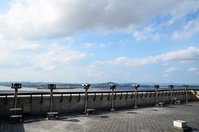 Glimpse into North Korea in 4 hours' layover tour - Who will get the most from this visit