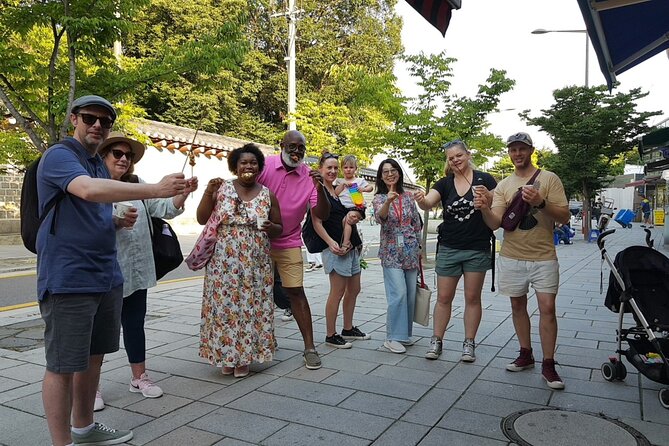 Gwangjang market Netflix Food Walking Tour with Insadong - Why this route works so well in Seoul