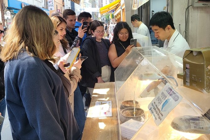 Gwangjang market Netflix Food Walking Tour with Insadong - Arriving at Gwangjang Market