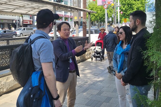 Gwangjang market Netflix Food Walking Tour with Insadong - The guide can shape the whole afternoon