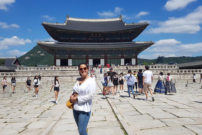 Half day Morning Seoul City Tour(Temple & Gyeongbok Palace) - Gwanghwamun and the royal guard ceremony