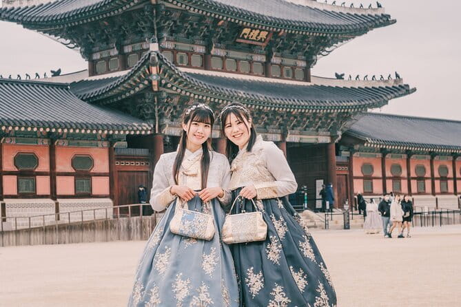 Hanbok Photoshoot and History Tour at Gyeongbokgung Palace - Why this tour works as a Seoul introduction