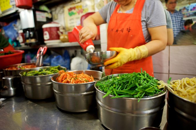 Heart of Seoul - Street food and fried chicken in Myeongdong