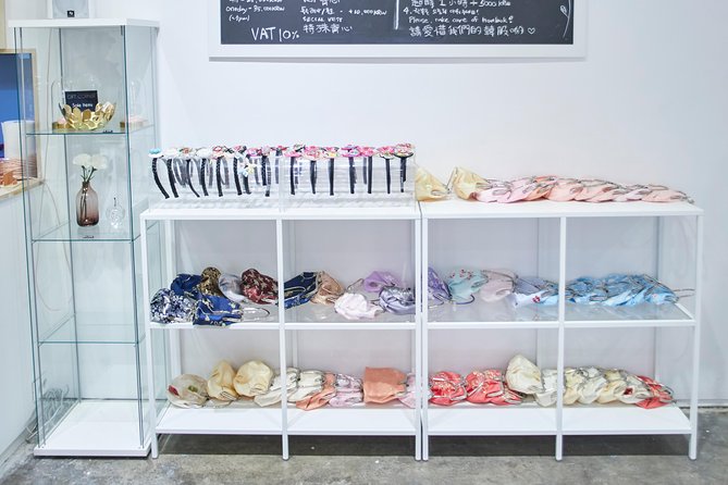 Hello Hanbok - Choosing and fitting your costume at Hello Hanbok