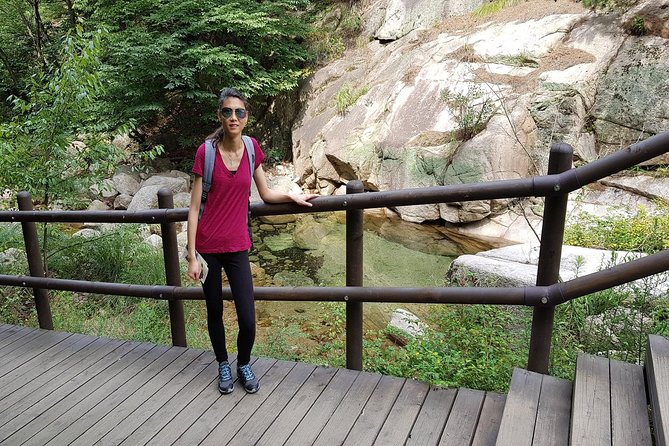Hike and Explore the Wonder of Bukhansan National Park with hiking professional(including Lunch) - Lunch on the mountain, not just a quick snack