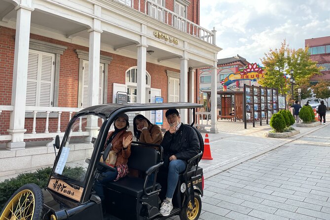 Incheon Port History Tour by 19th Century Electric Car, KTourTOP10 - Why this electric car works well in old Incheon