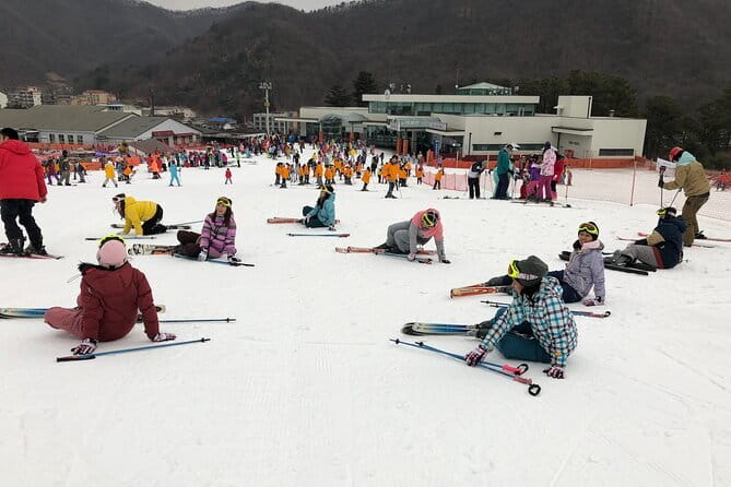 Jisan Forest Ski Resort and Everland 1 Day Tour - Getting to Jisan Forest from Seoul