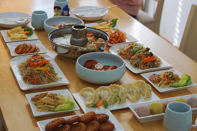 K-food cooking Japchae Mandu Tteokbokki & Fishcake - Key points to know before booking