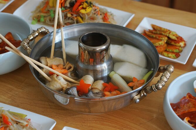 K-food cooking Japchae Mandu Tteokbokki & Fishcake - Four Korean dishes, one practical evening
