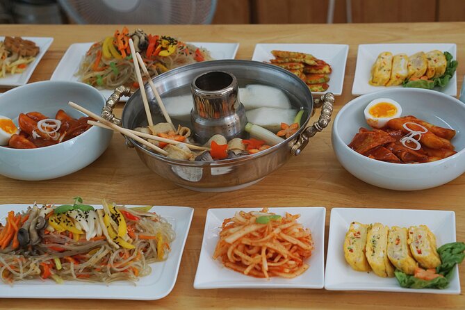 K-food cooking Japchae Mandu Tteokbokki & Fishcake - Seasonal sweets and the Korean table