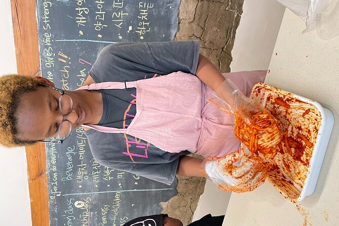 Kimchi class with Chef Hakyung near Gyeongbokgung place - Who should book this Seoul cooking class?