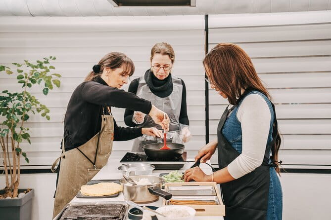 Korea Cooking Class with 3 stars Michelin Chef & Content creators - Key points at a glance