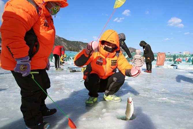 Korea Winter Ice Fishing Festival (Pyeongchang Trout Festival) - The 7:30 a.m. meeting at Hongik Univ. Station