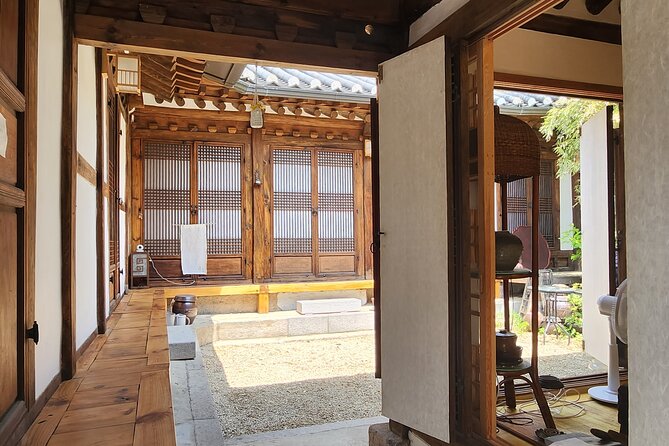 Korean Brewery - Starting at Anguk and walking through Bukchon