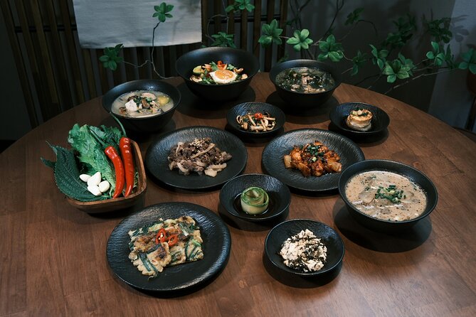 Korean Cooking Class Full Meal with BBQ on an All in One Table - Why the small group matters