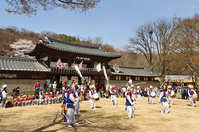 Korean Folk Village Half-day Guided Tour from Seoul - Folk music, dance, and jultagi performances