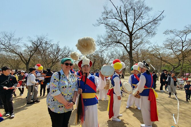 Korean Folk Village Half-day Guided Tour from Seoul - Entering the Joseon-era village