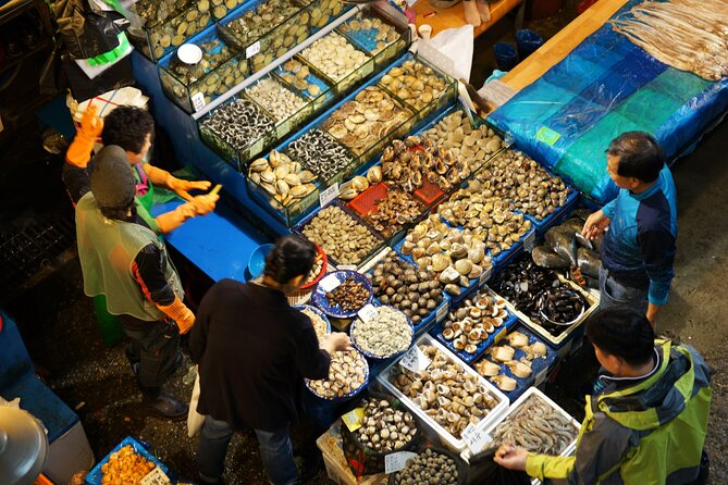 Korean Market Adventure with Chef Yie - Noryangjin Fish market - Crab, cost, and other practical choices