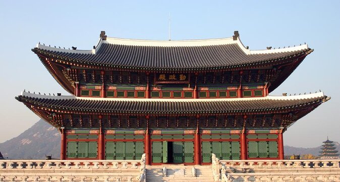 Korean Palace and Market Tour in Seoul Including Insadong and Gyeongbokgung Palace - Key points to know before booking